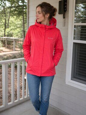 Columbia Coral Hooded Rain Jacket Women’s Lightweight Waterproof Coat